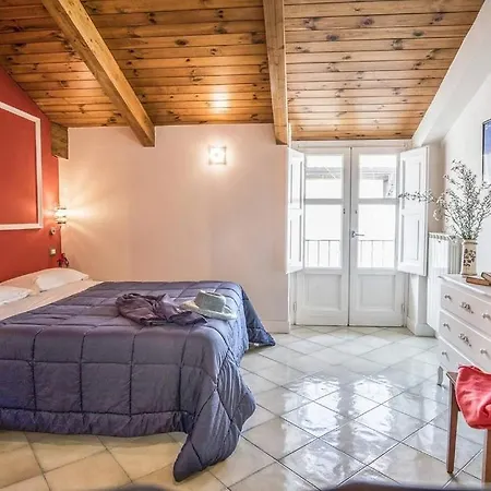 Caruso Apartment