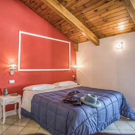 Caruso Apartment *